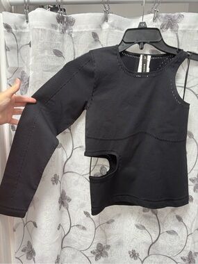 Women's Black Asymmetric Cutout Top - , Size L